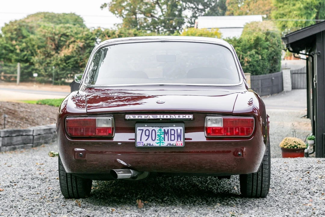 1974 Alfa Romeo 2000 GT Veloce - Image 6 of 31