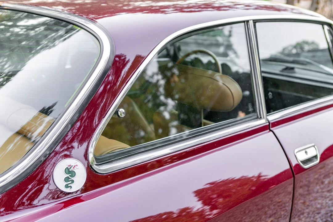 1974 Alfa Romeo 2000 GT Veloce - Image 25 of 31