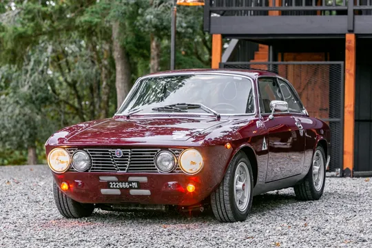 1974 Alfa Romeo GTV 2000