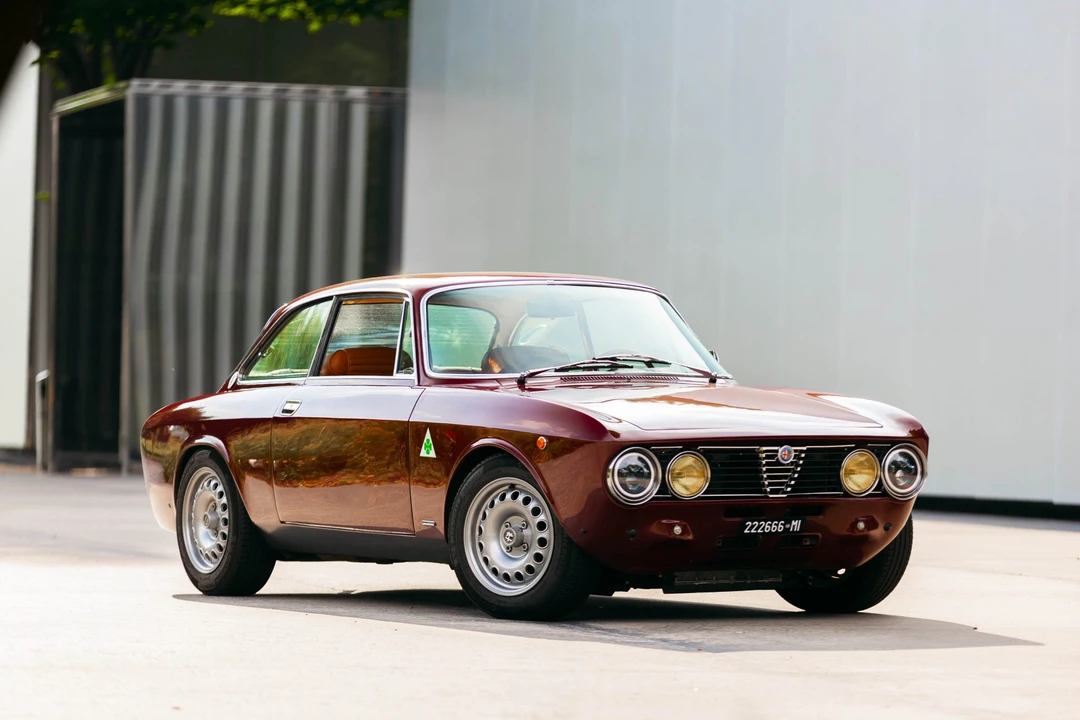 1974 Alfa Romeo 2000 GT Veloce - Image 22 of 31