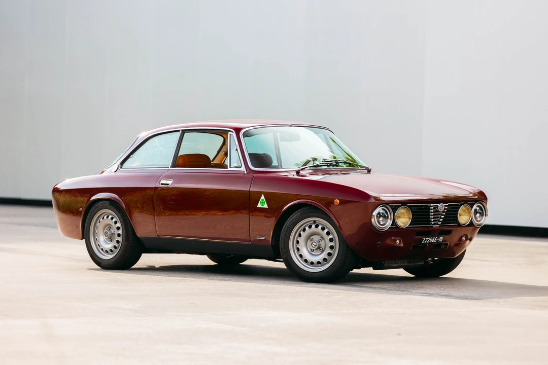 1974 Alfa Romeo 2000 GT Veloce - Image 19 of 31