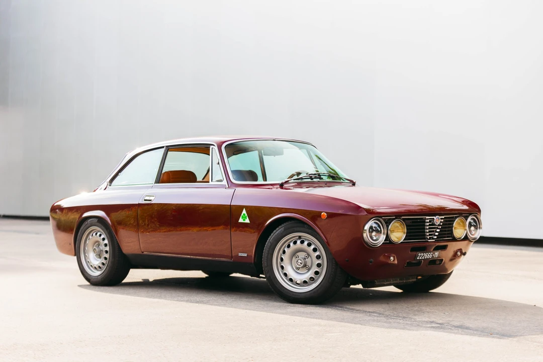 1974 Alfa Romeo 2000 GT Veloce - Image 20 of 31