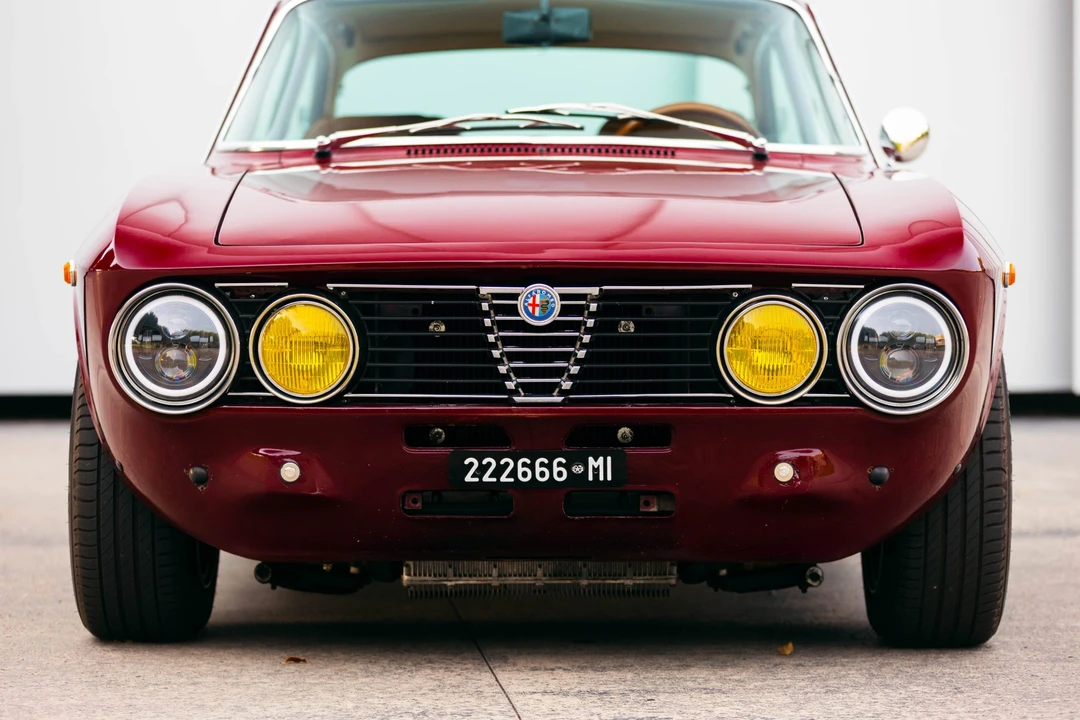 1974 Alfa Romeo 2000 GT Veloce - Image 26 of 31