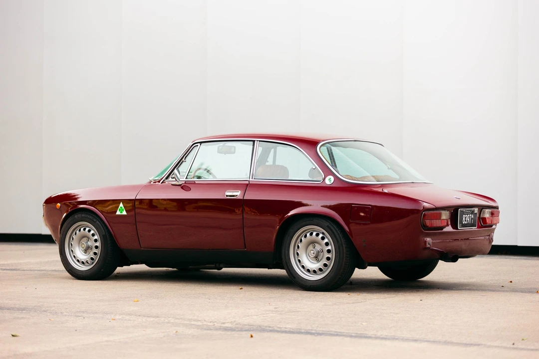 1974 Alfa Romeo 2000 GT Veloce - Image 7 of 31