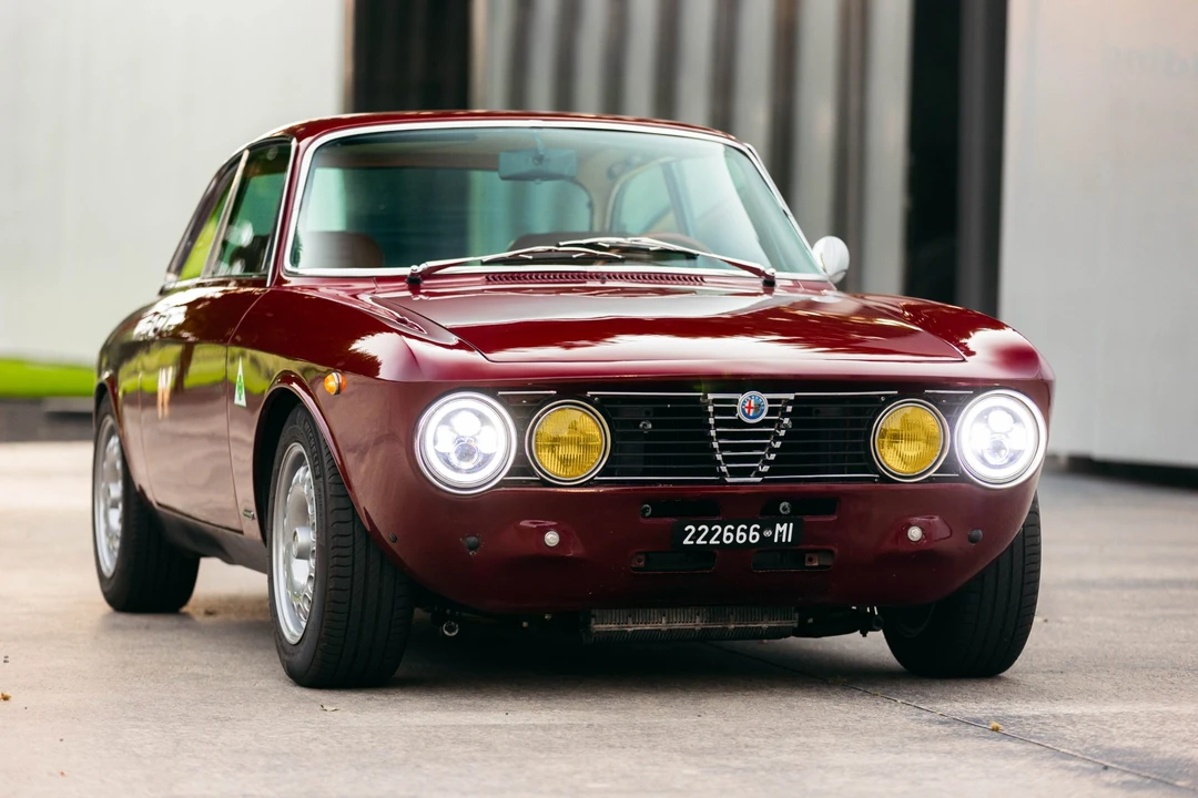 1974 Alfa Romeo 2000 GT Veloce - Image 24 of 31