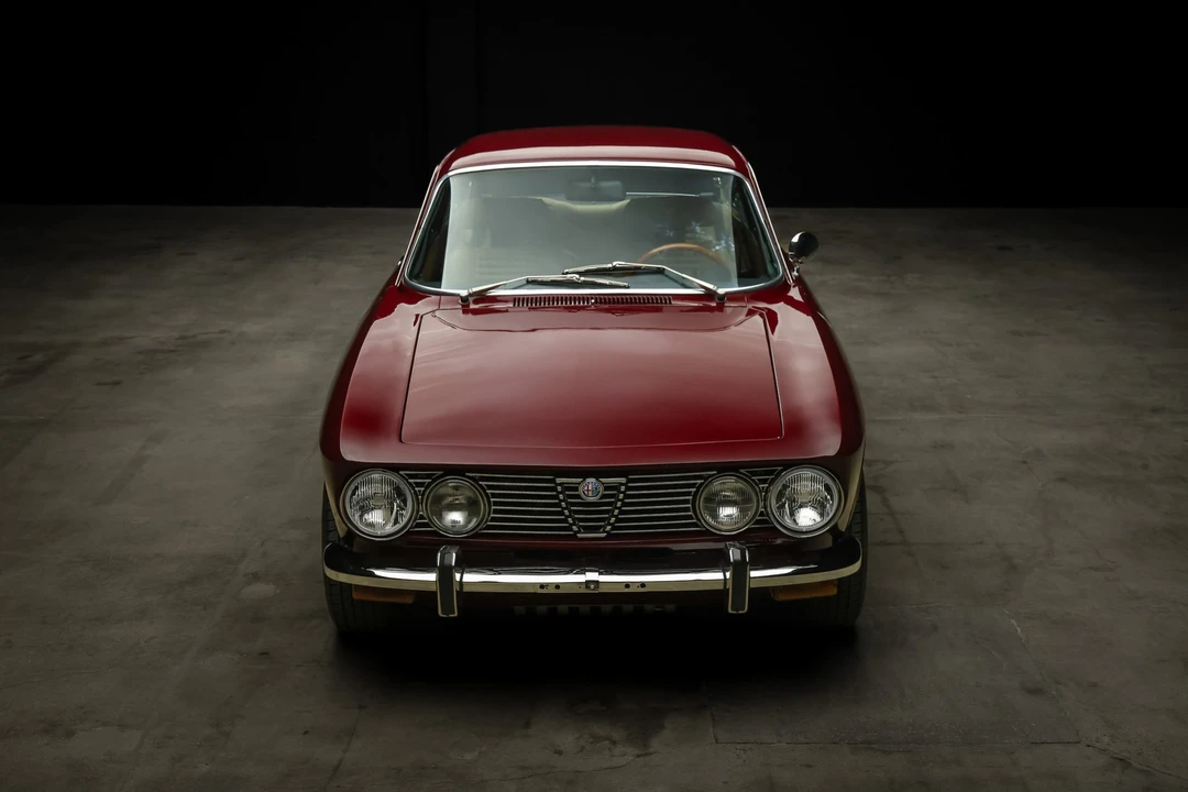 1974 Alfa Romeo 2000 GT Veloce - Image 23 of 31