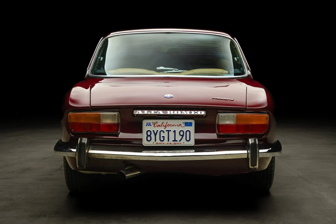 1974 Alfa Romeo 2000 GT Veloce - Image 12 of 31