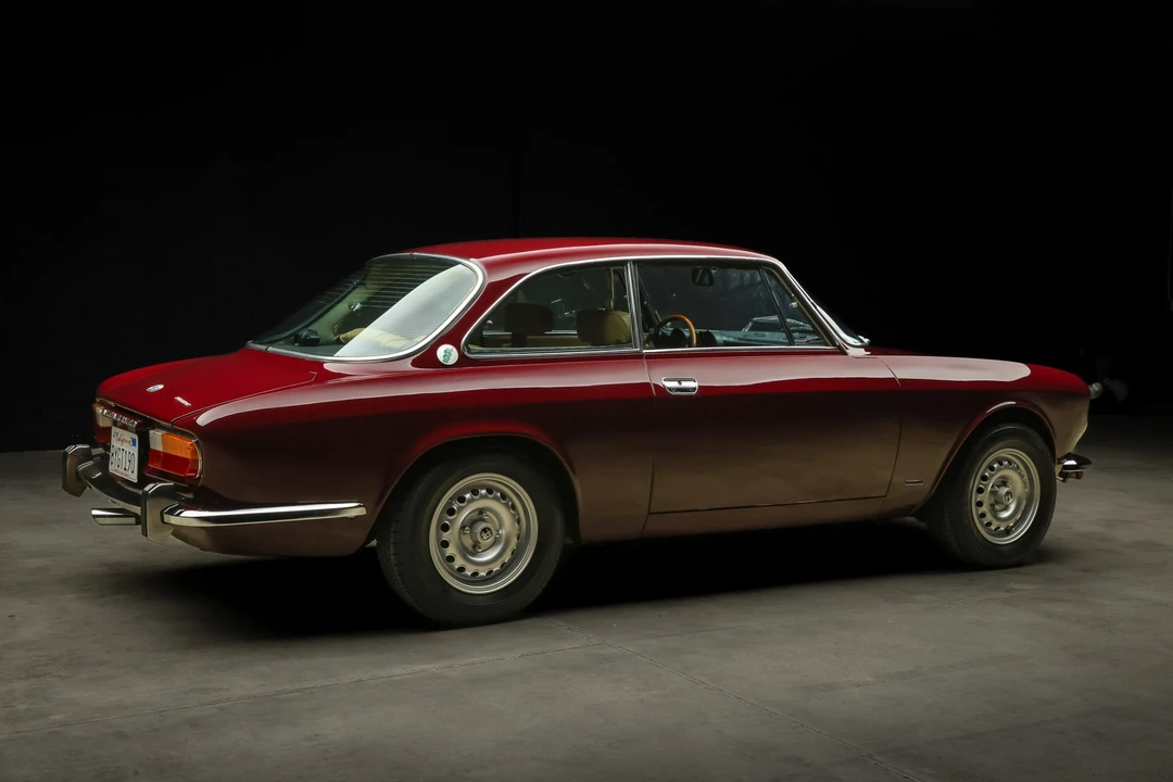 1974 Alfa Romeo 2000 GT Veloce - Image 7 of 31