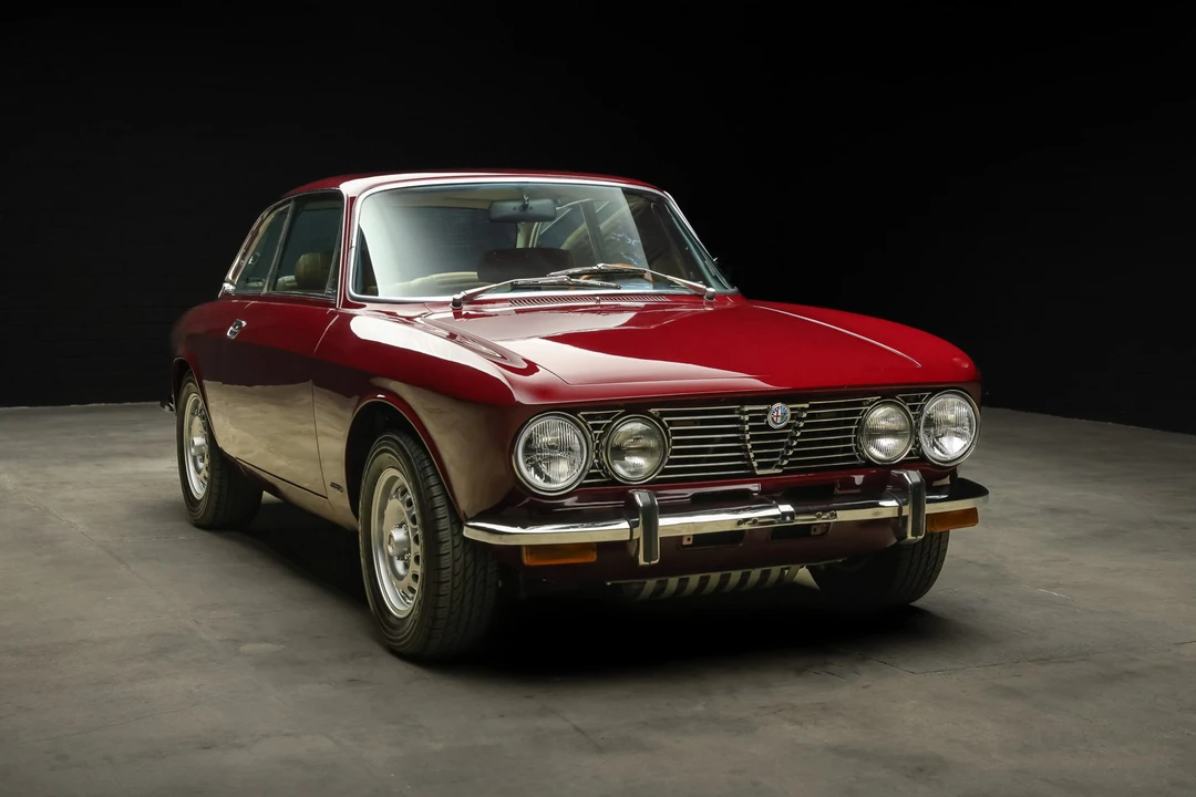 1974 Alfa Romeo 2000 GT Veloce - Image 3 of 31