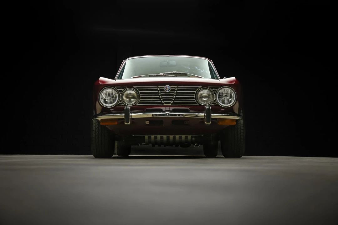 1974 Alfa Romeo 2000 GT Veloce - Image 20 of 31