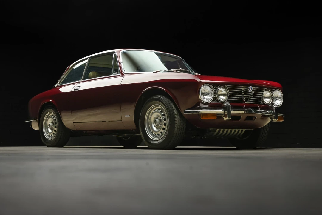 1974 Alfa Romeo 2000 GT Veloce - Image 28 of 31