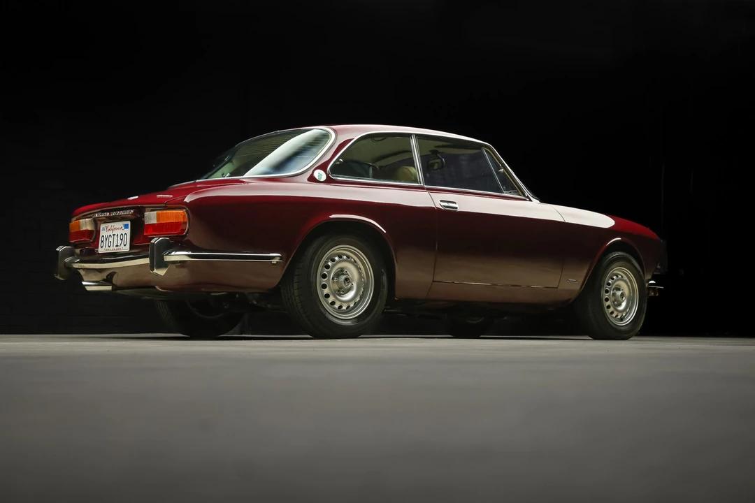 1974 Alfa Romeo 2000 GT Veloce - Image 31 of 31