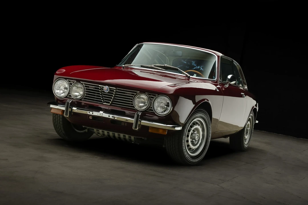 1974 Alfa Romeo 2000 GT Veloce - Image 18 of 31