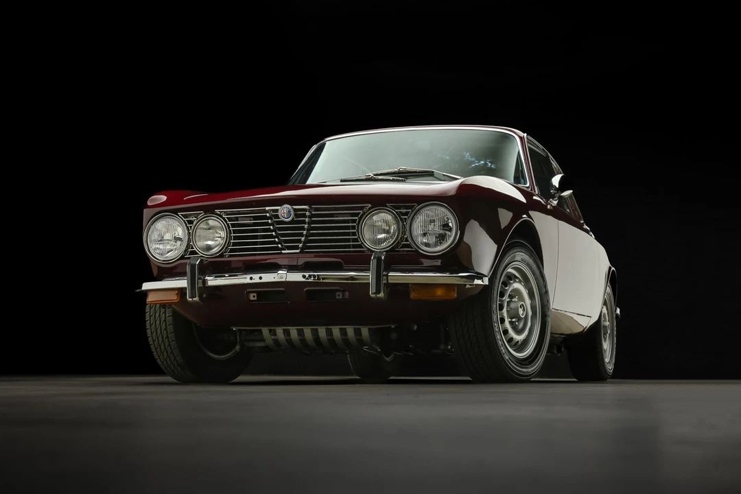 1974 Alfa Romeo 2000 GT Veloce - Image 19 of 31