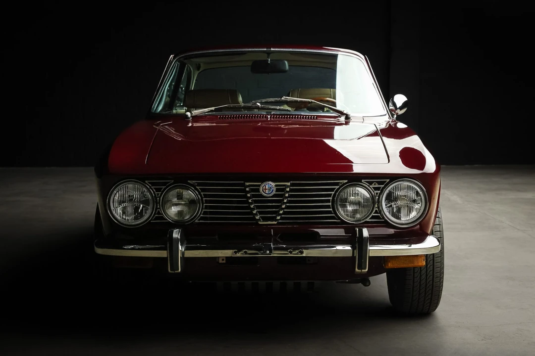 1974 Alfa Romeo 2000 GT Veloce - Image 25 of 31