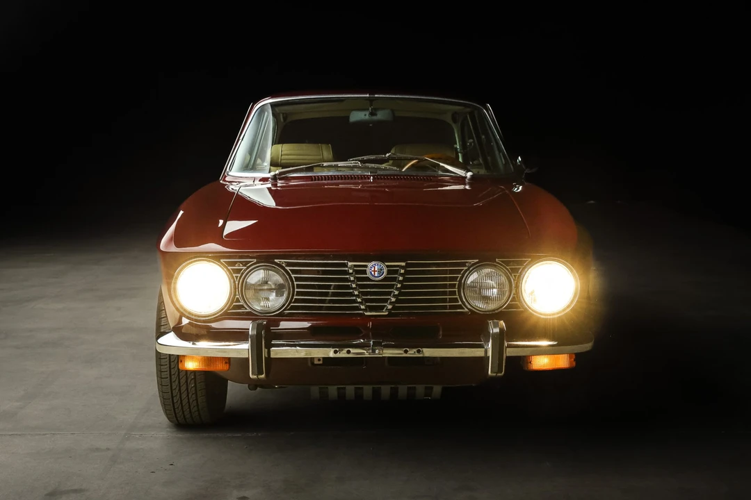 1974 Alfa Romeo 2000 GT Veloce - Image 24 of 31