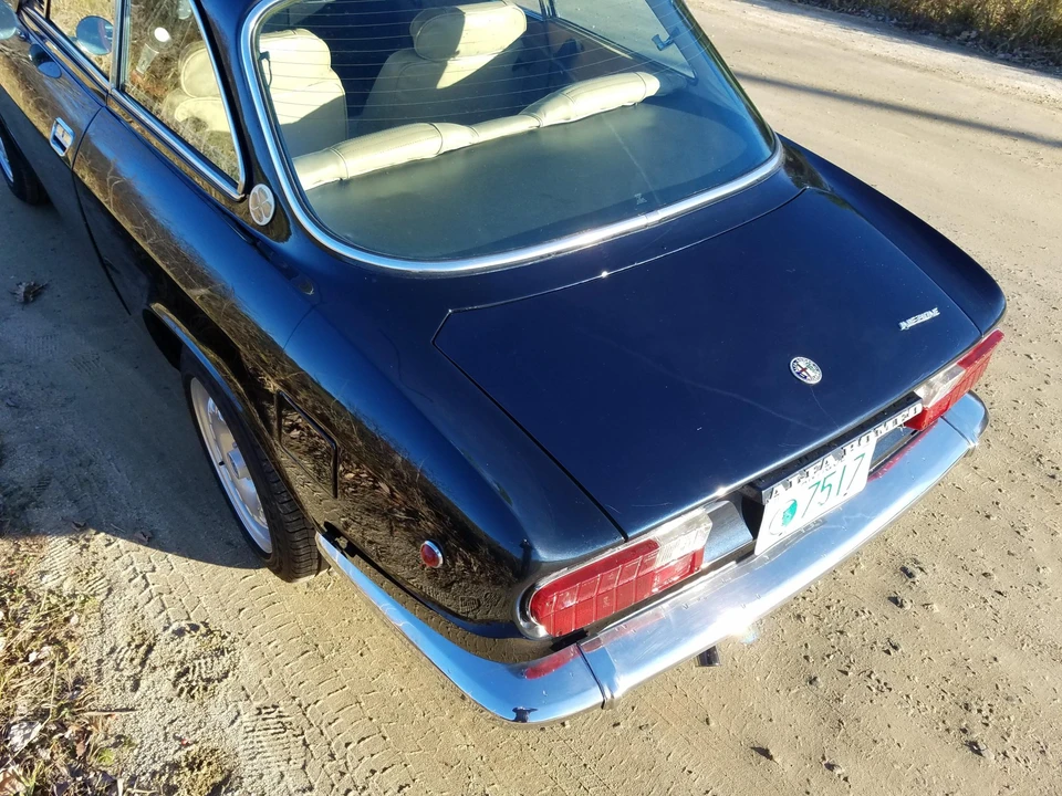 1974 Alfa Romeo 2000 GT Veloce - Image 20 of 31