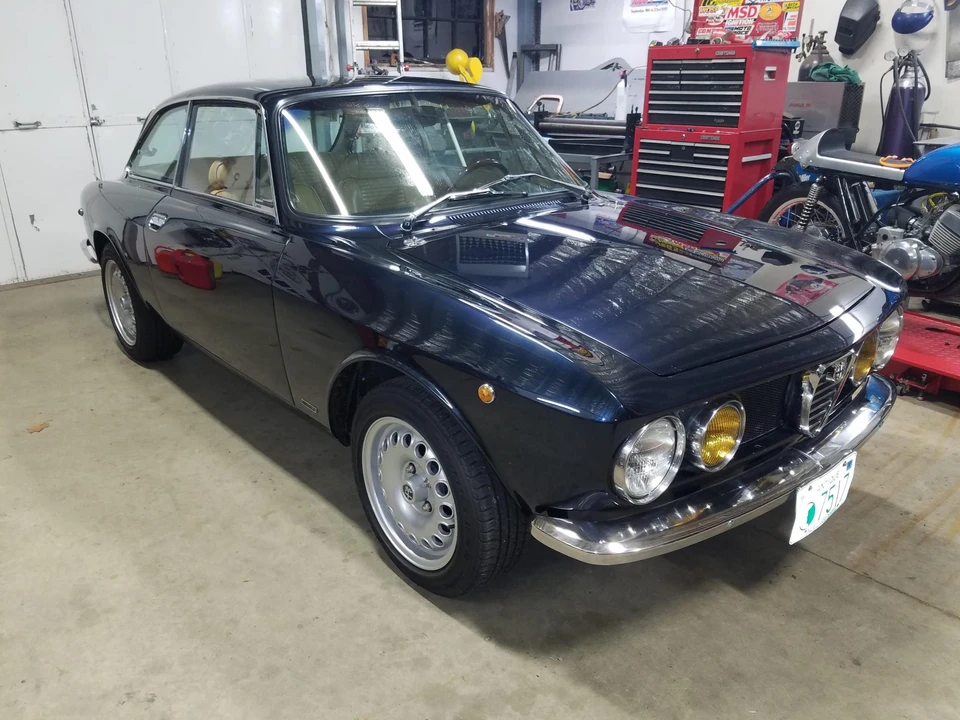 1974 Alfa Romeo 2000 GT Veloce - Image 16 of 31