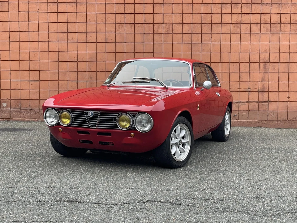 1974 Alfa Romeo 2000 GT Veloce - Image 6 of 31