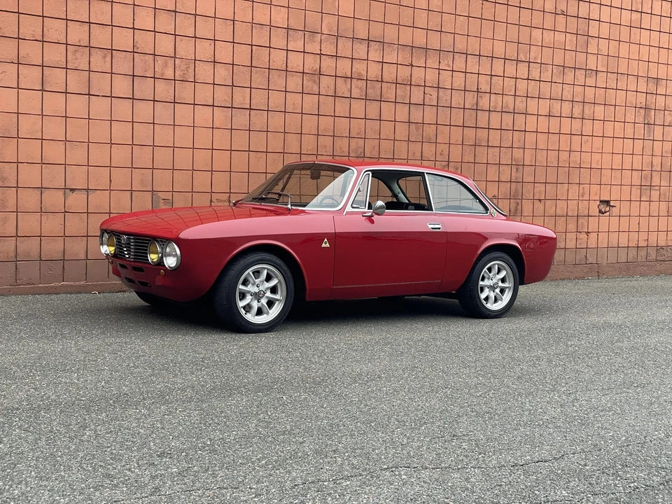 1974 Alfa Romeo 2000 GT Veloce - Image 3 of 31