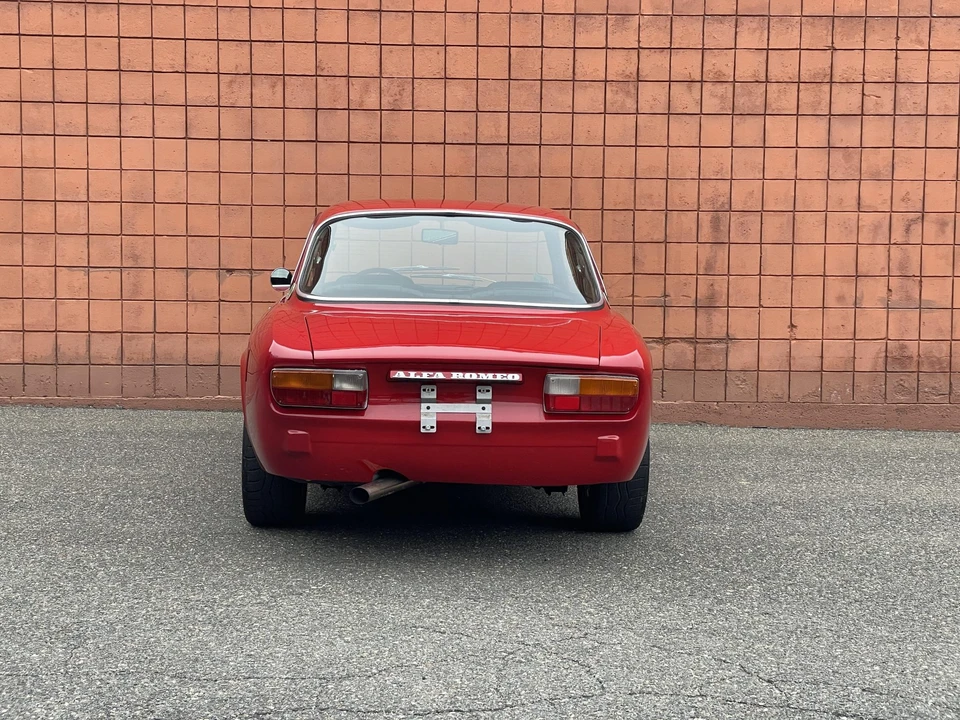 1974 Alfa Romeo 2000 GT Veloce - Image 21 of 31