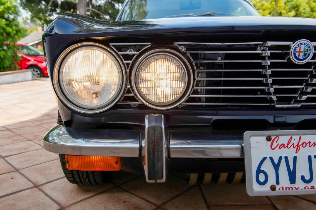 1974 Alfa Romeo 2000 GT Veloce - Image 18 of 31