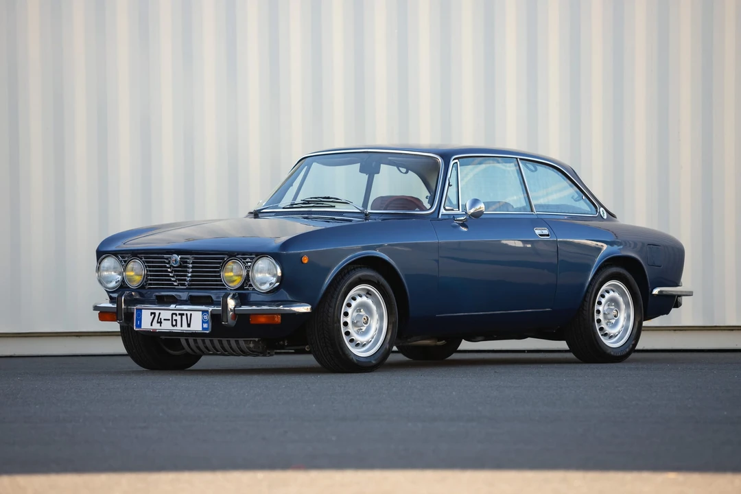1974 Alfa Romeo 2000 GT Veloce - Image 2 of 31