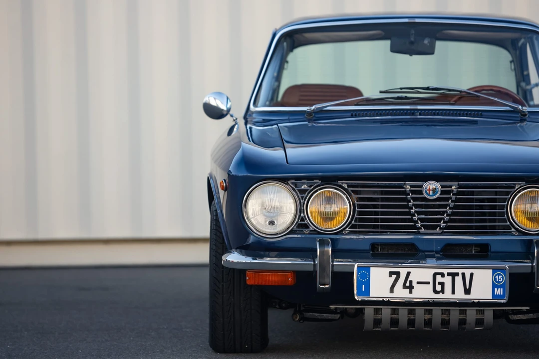 1974 Alfa Romeo 2000 GT Veloce - Image 13 of 31