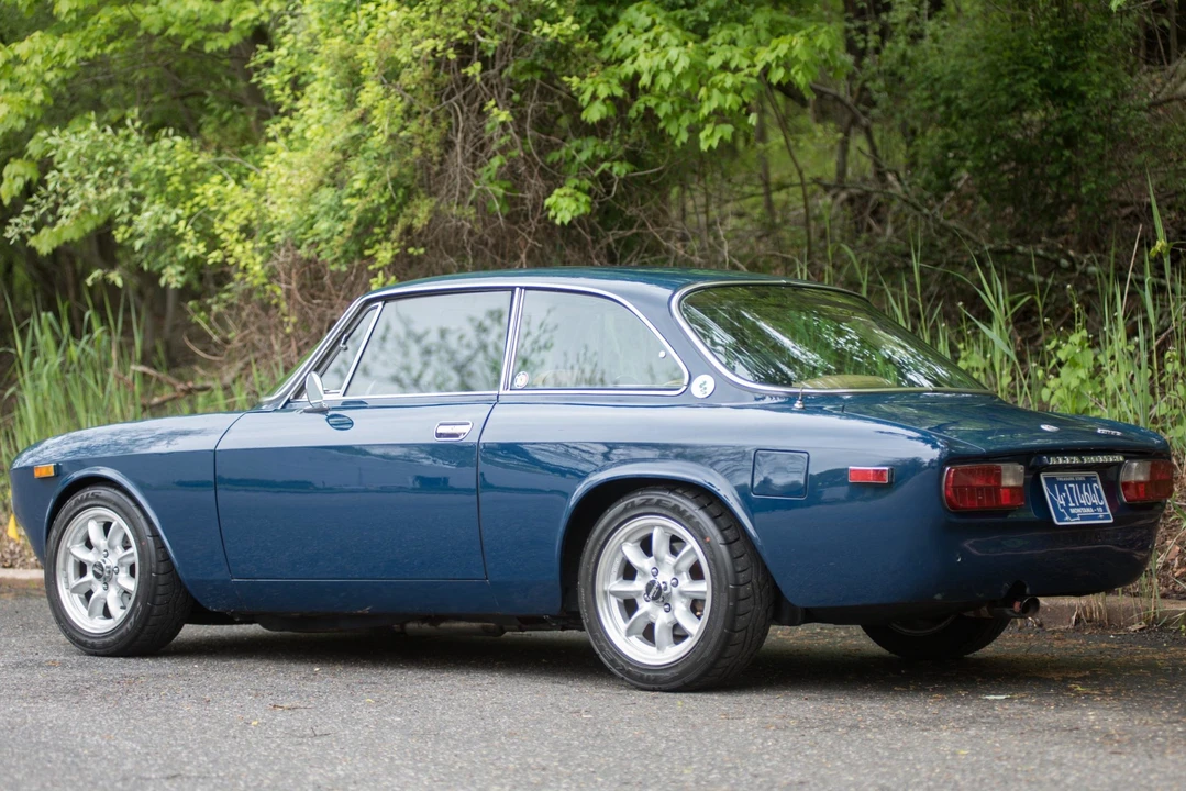 1974 Alfa Romeo 2000 GT Veloce - Image 4 of 31