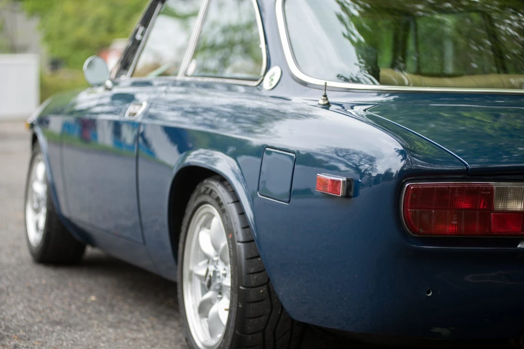 1974 Alfa Romeo 2000 GT Veloce - Image 23 of 31