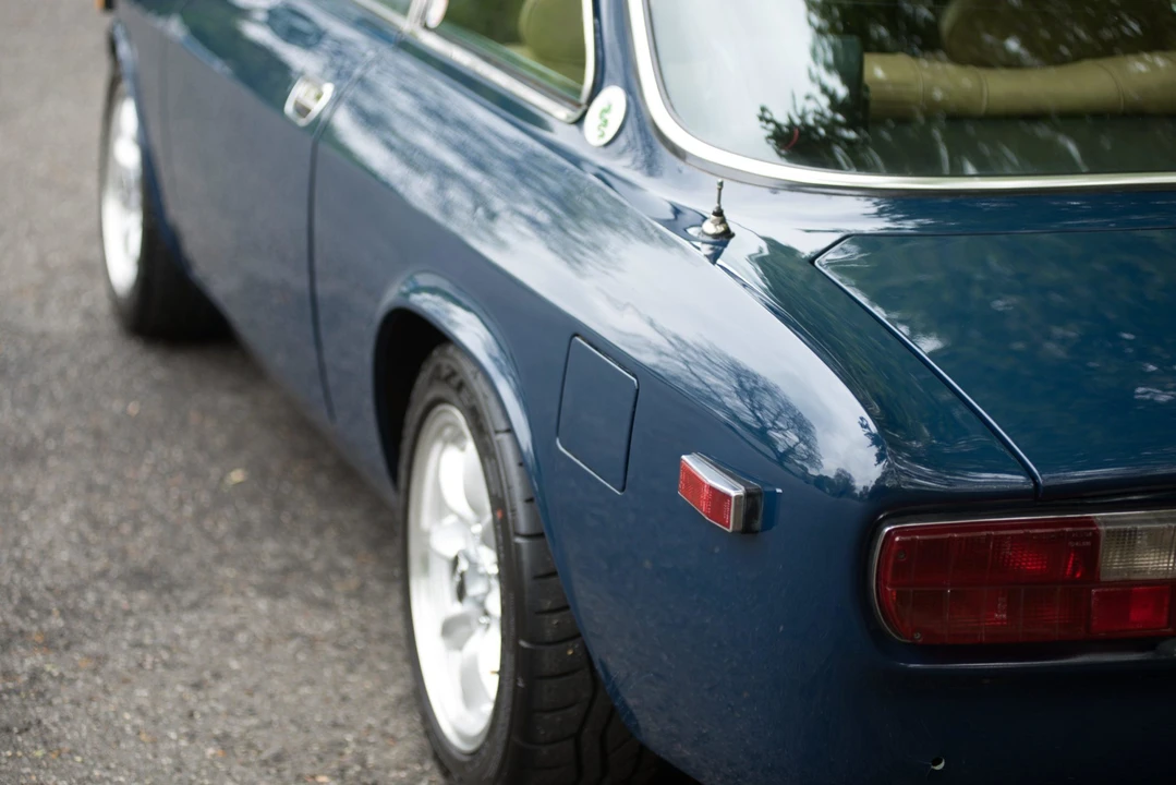 1974 Alfa Romeo 2000 GT Veloce - Image 24 of 31