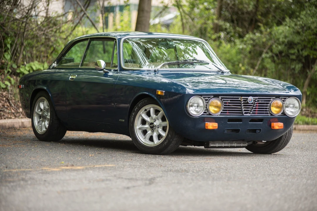 1974 Alfa Romeo 2000 GT Veloce - Image 12 of 31