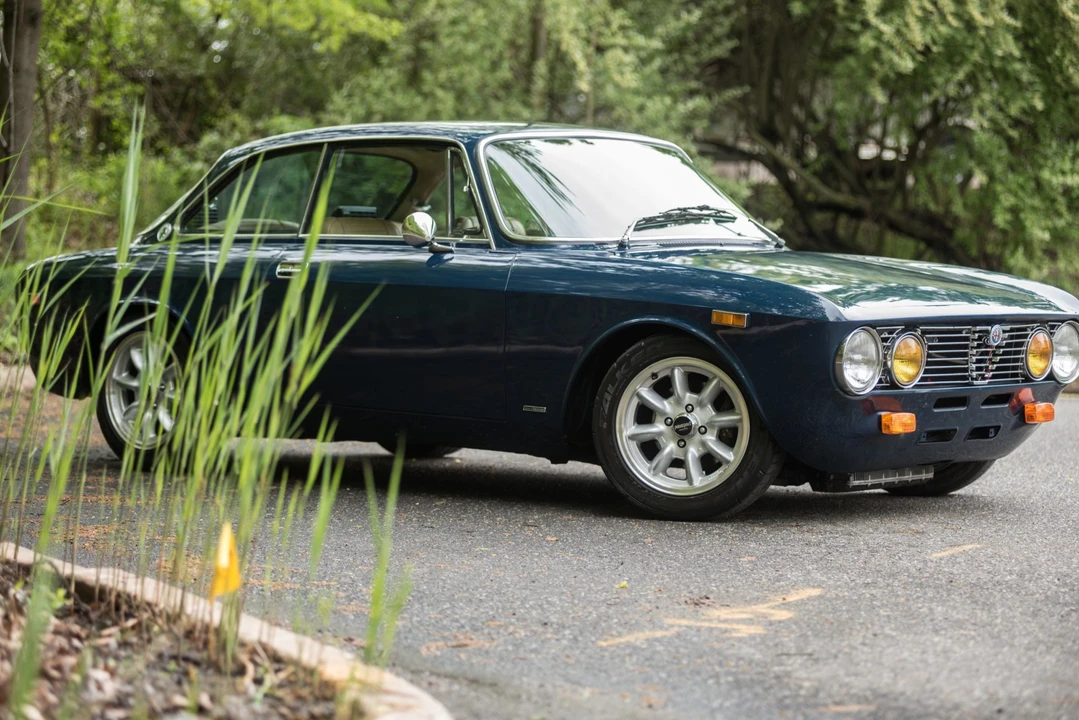 1974 Alfa Romeo 2000 GT Veloce - Image 11 of 31