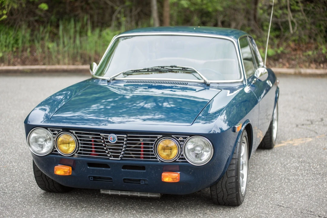 1974 Alfa Romeo 2000 GT Veloce - Image 17 of 31