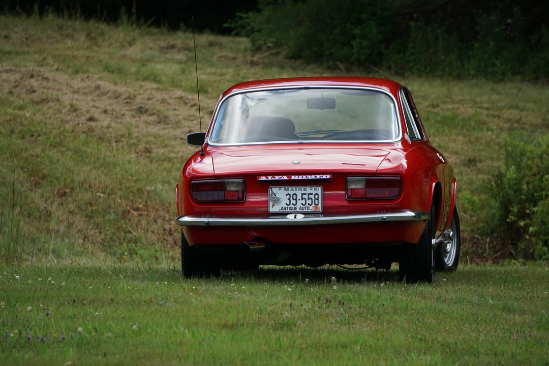 1974 Alfa Romeo 2000 GT Veloce - Image 8 of 31