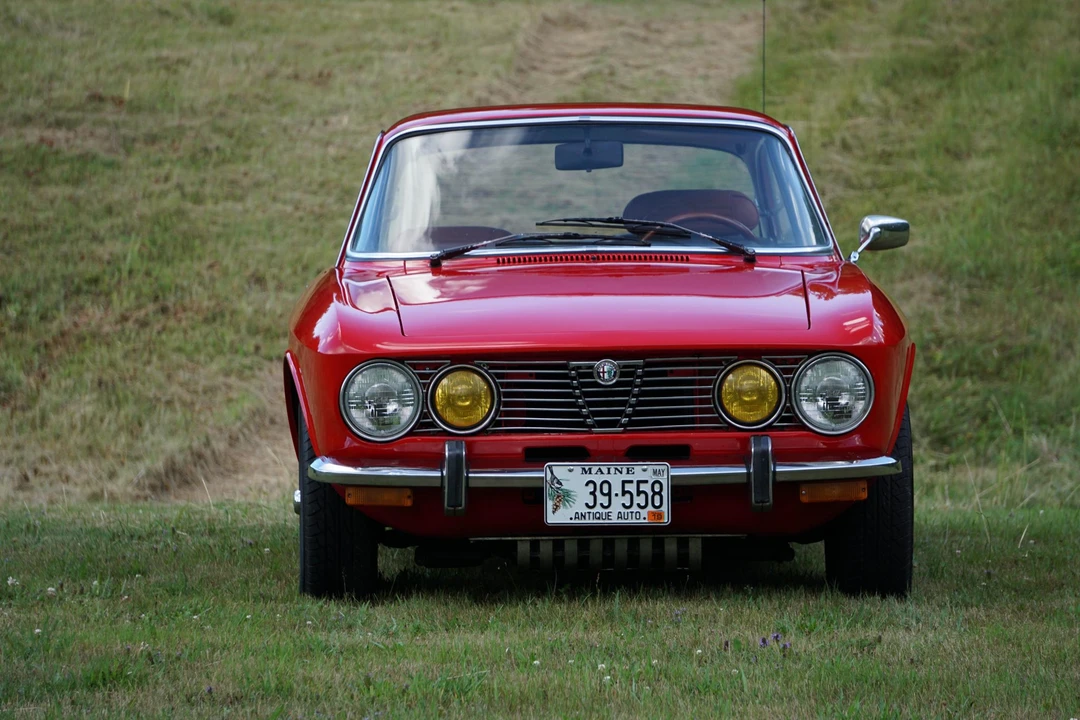 1974 Alfa Romeo 2000 GT Veloce - Image 17 of 31