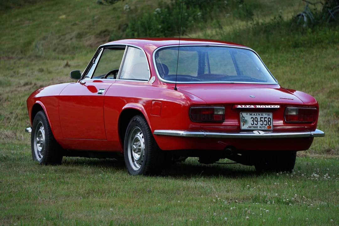 1974 Alfa Romeo 2000 GT Veloce - Image 7 of 31