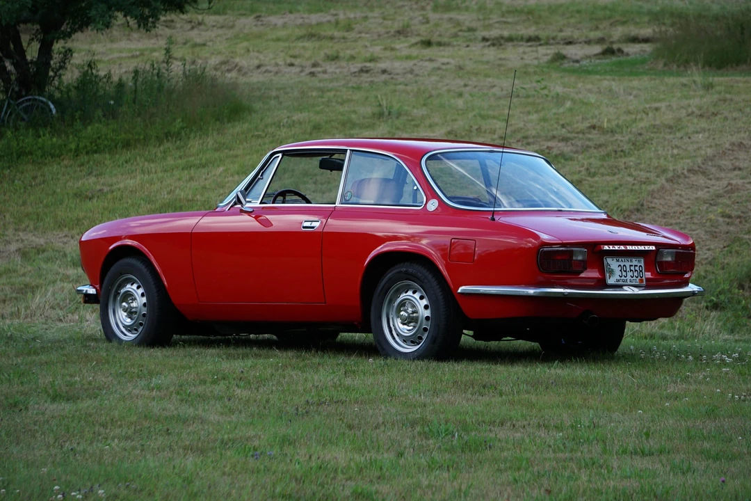 1974 Alfa Romeo 2000 GT Veloce - Image 6 of 31
