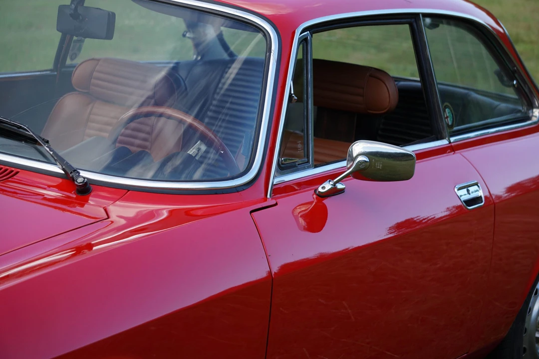 1974 Alfa Romeo 2000 GT Veloce - Image 25 of 31