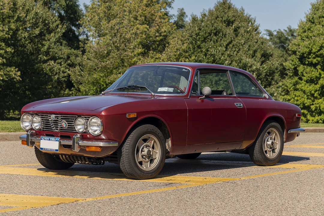 1974 Alfa Romeo 2000 GT Veloce - Image 2 of 31