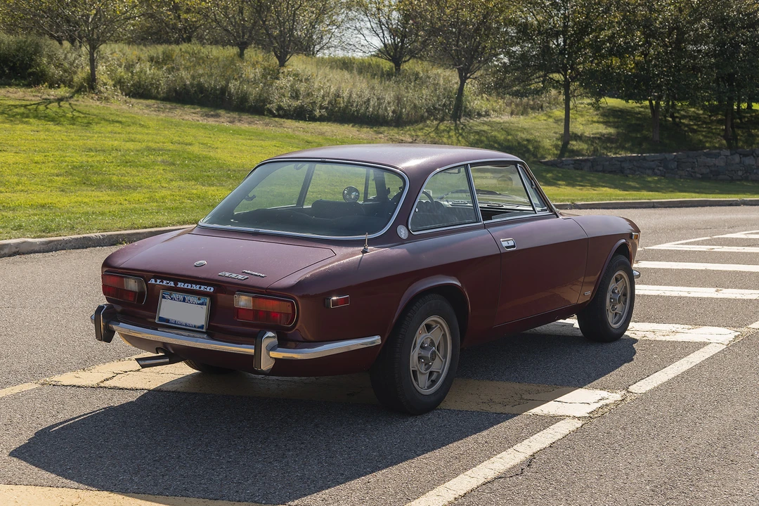 1974 Alfa Romeo 2000 GT Veloce - Image 23 of 31
