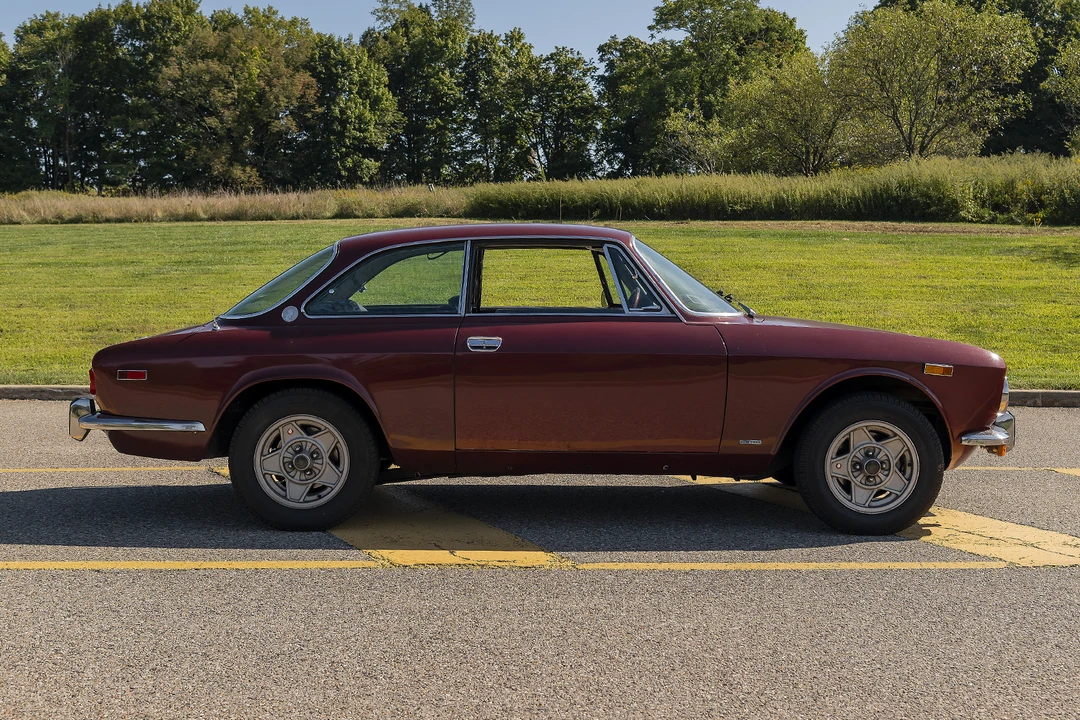 1974 Alfa Romeo 2000 GT Veloce - Image 15 of 31