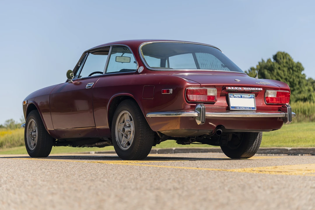 1974 Alfa Romeo 2000 GT Veloce - Image 28 of 31