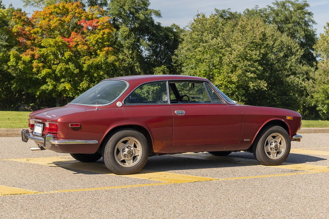 1974 Alfa Romeo 2000 GT Veloce - Image 17 of 31