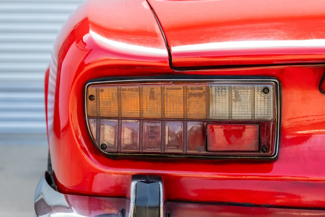 1974 Alfa Romeo 2000 GT Veloce - Image 28 of 31
