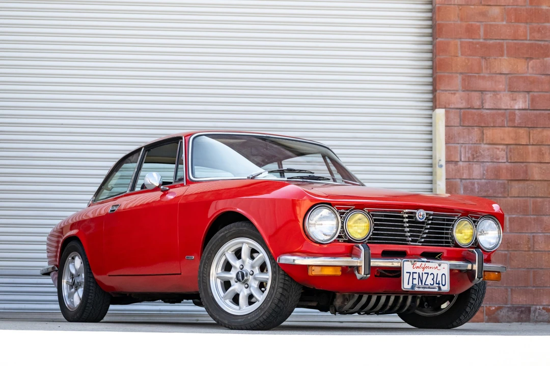 1974 Alfa Romeo 2000 GT Veloce - Image 13 of 31