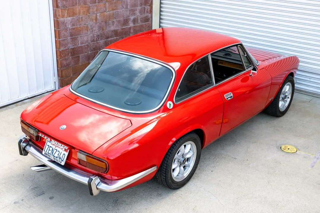 1974 Alfa Romeo 2000 GT Veloce - Image 8 of 31