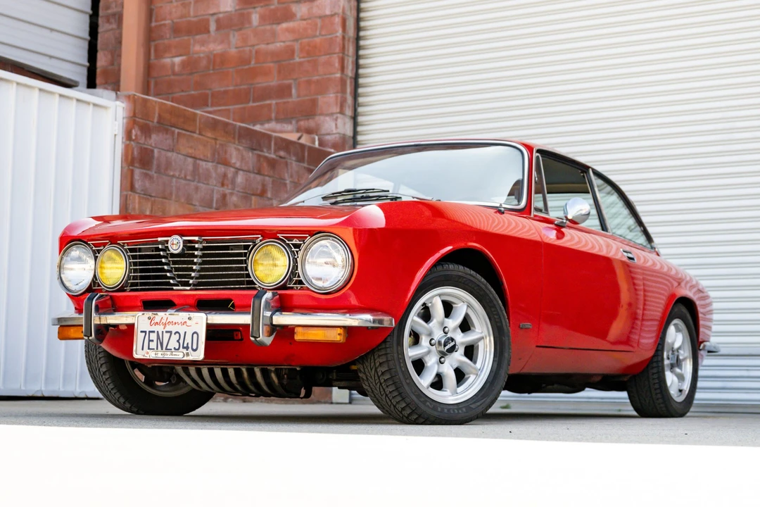 1974 Alfa Romeo 2000 GT Veloce - Image 2 of 31