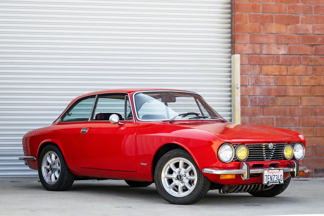 1974 Alfa Romeo 2000 GT Veloce - Image 12 of 31
