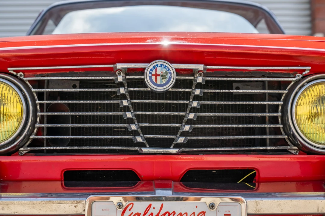 1974 Alfa Romeo 2000 GT Veloce - Image 26 of 31